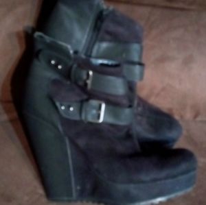 Suade wedge boots